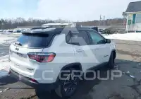 2020 Jeep COMPASS photo