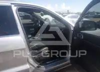 2020 Jeep Grand Cherokee photo
