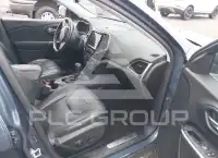 2020 Jeep CHEROKEE photo