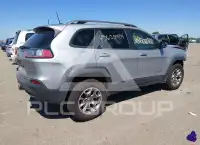 2020 Jeep CHEROKEE photo