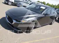 2020 Mazda 3 photo