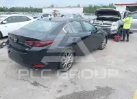 2020 Mazda 3 фото