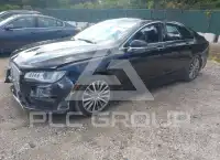 2020 Lincoln MKZ photo