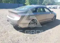 2020 Lincoln MKZ фото