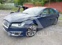 2020 Lincoln MKZ photo