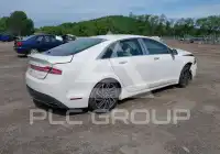2020 Lincoln MKZ photo