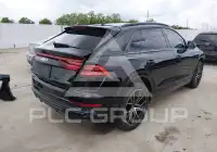 2020 Audi Q8 фото