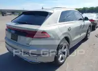 2020 Audi Q8 фото