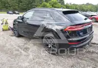2020 Audi Q8 фото