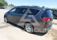 2020 Chrysler VOYAGER photo