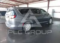 2020 Chrysler VOYAGER фото