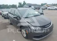 2020 Chrysler VOYAGER фото