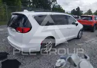 2020 Chrysler VOYAGER фото