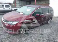 2020 Chrysler VOYAGER photo