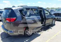 2020 Chrysler VOYAGER фото