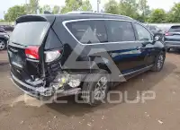 2020 Chrysler PACIFICA photo