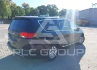 2020 Chrysler PACIFICA photo
