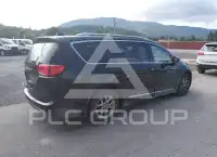2020 Chrysler PACIFICA photo