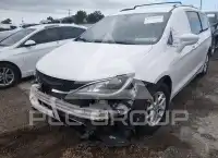 2020 Chrysler PACIFICA photo