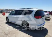 2020 Chrysler PACIFICA photo