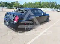 2020 Chrysler 300 photo