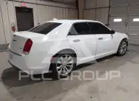 2020 Chrysler 300 фото