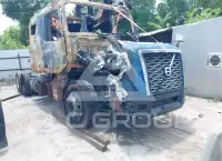 2020 Volvo VNL photo