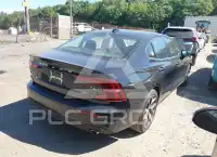 2020 Volvo S60 photo
