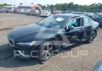 2020 Volvo S60 photo