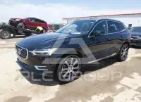 2020 Volvo XC60 photo