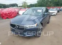 2020 Volvo XC60 photo
