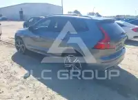 2020 Volvo XC60 photo