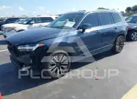 2020 Volvo XC90 photo