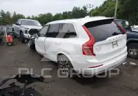 2020 Volvo XC90 photo