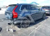 2020 Volvo XC90 photo