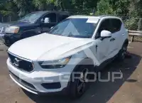 2020 Volvo XC40 фото
