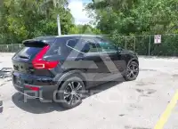2020 Volvo XC40 фото
