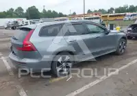 2020 Volvo V60 фото