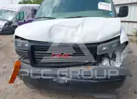 2020 GMC Savana photo