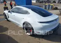 2020 Porsche Taycan фото