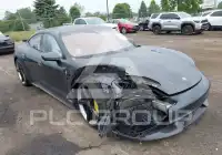 2020 Porsche Taycan photo
