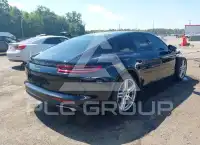 2020 Porsche Panamera photo