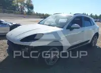 2020 Porsche MACAN photo