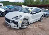 2020 Porsche MACAN photo