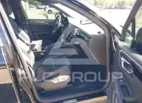 2020 Porsche MACAN photo