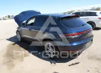 2020 Porsche MACAN photo