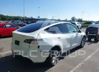 2020 Tesla Model Y фото