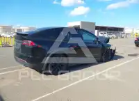 2020 Tesla Model X фото