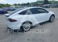 2020 Tesla Model X photo