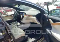 2020 Tesla Model X фото